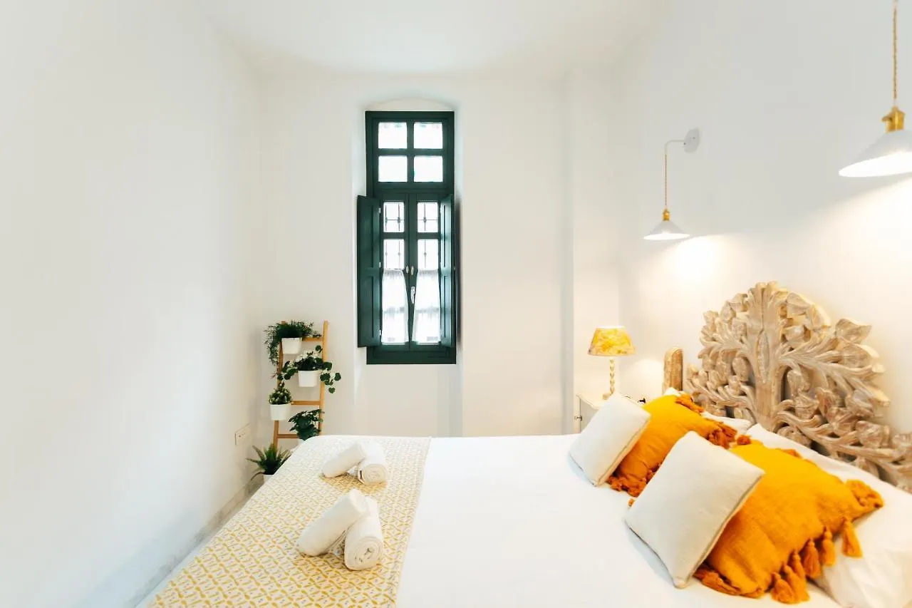 Modern And Wide- 1Bd 1Bth- Triana Apartment Seville Spain
